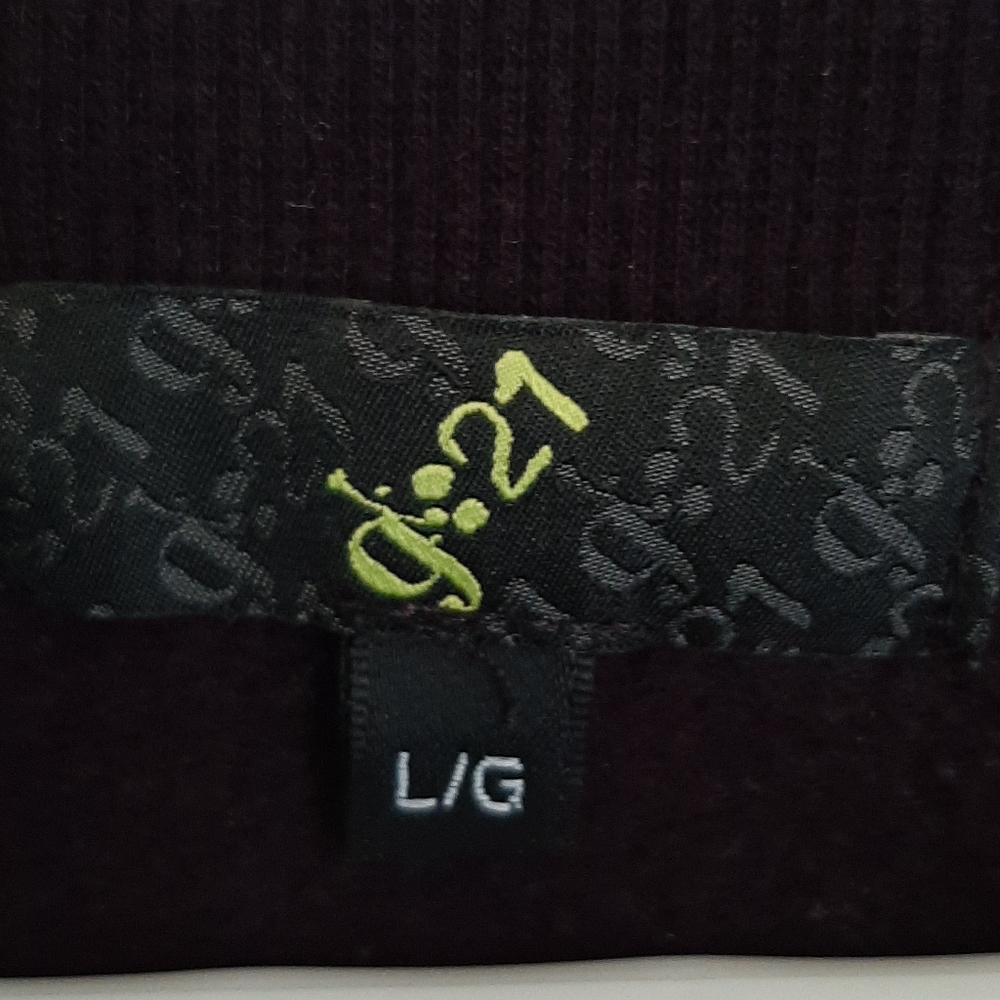 Sweater - Picture 2 of 2
